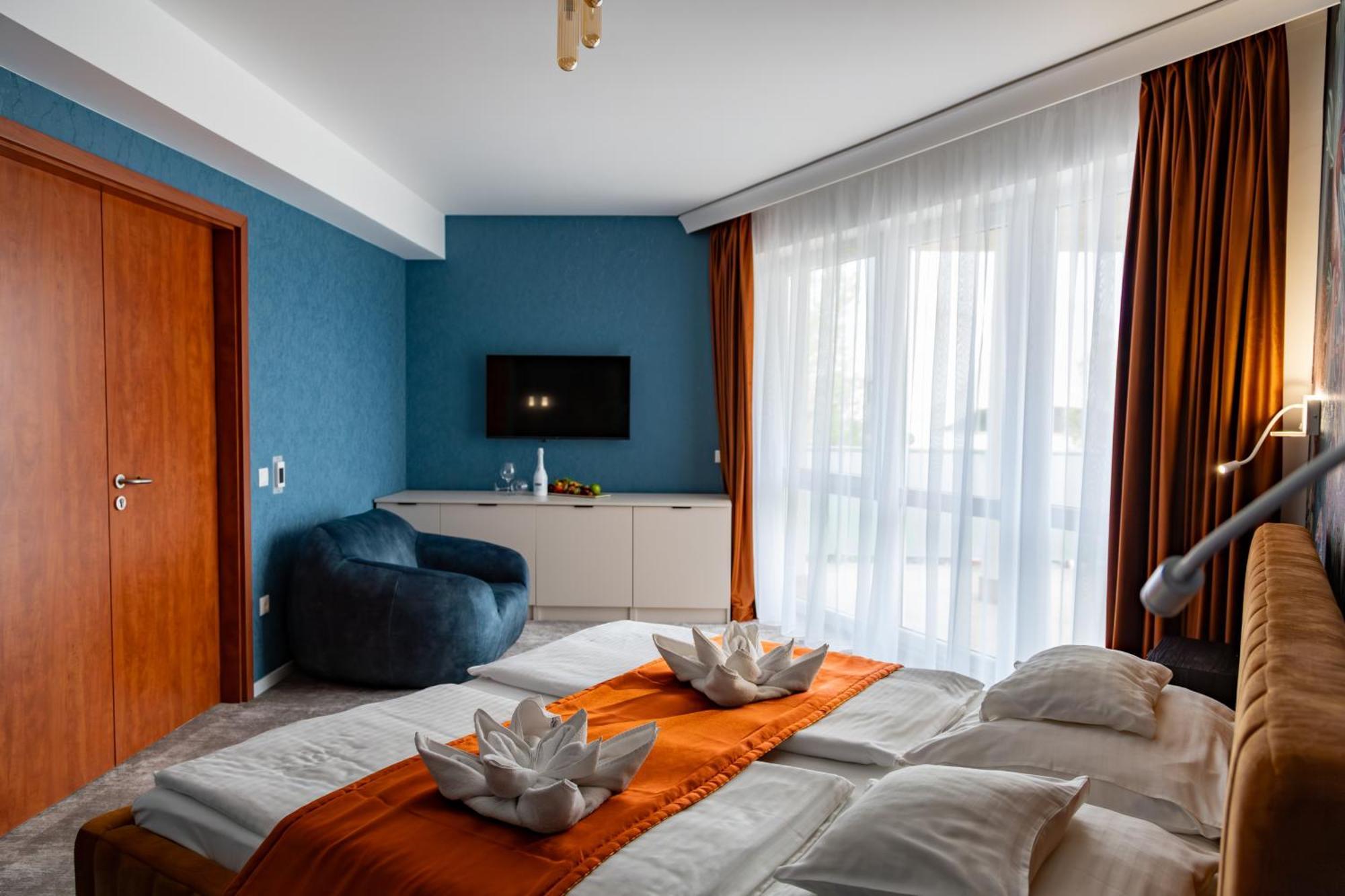 Hotel Atlantis Wellness & Conference Hajdúszoboszló Dış mekan fotoğraf