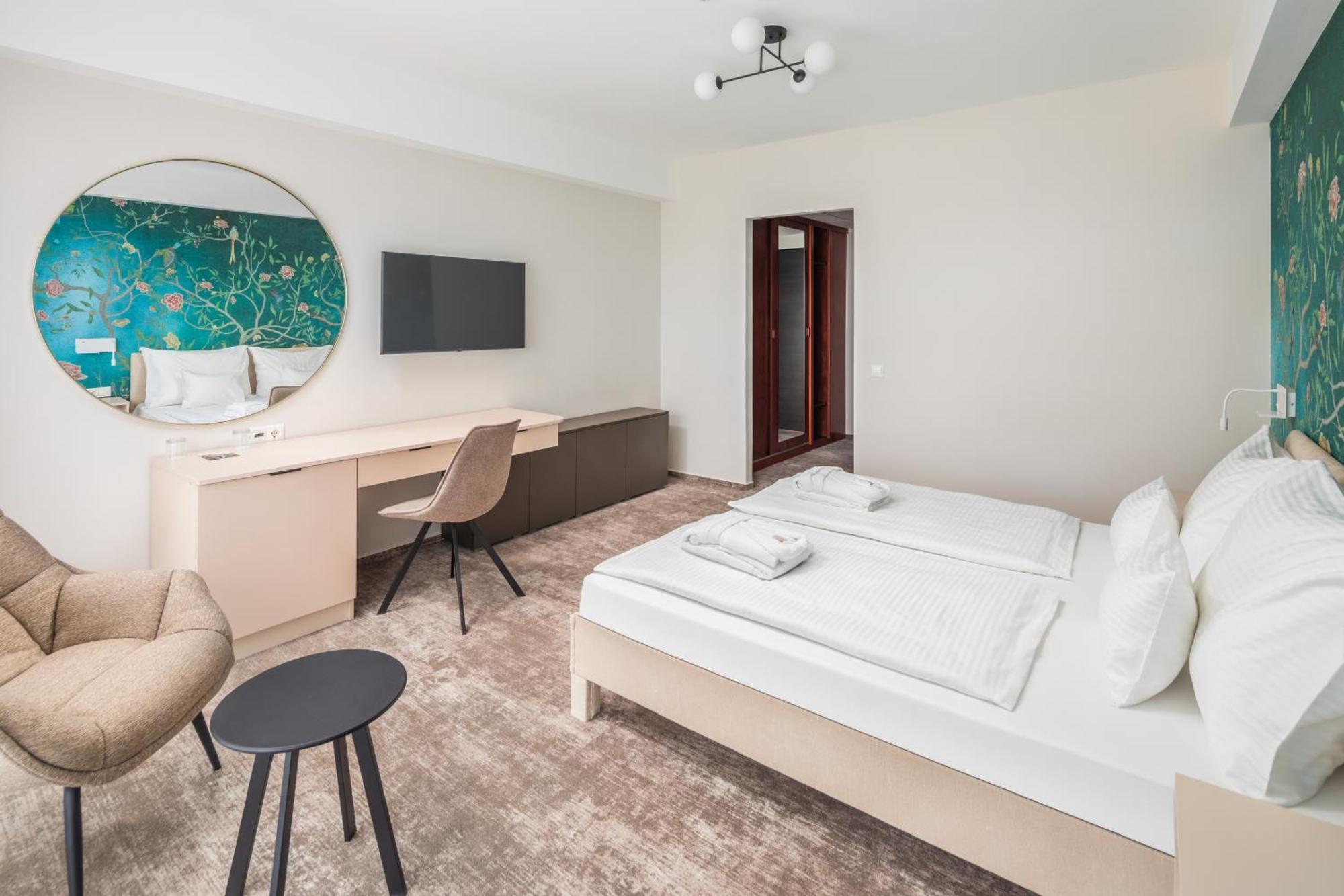 Hotel Atlantis Wellness & Conference Hajdúszoboszló Dış mekan fotoğraf