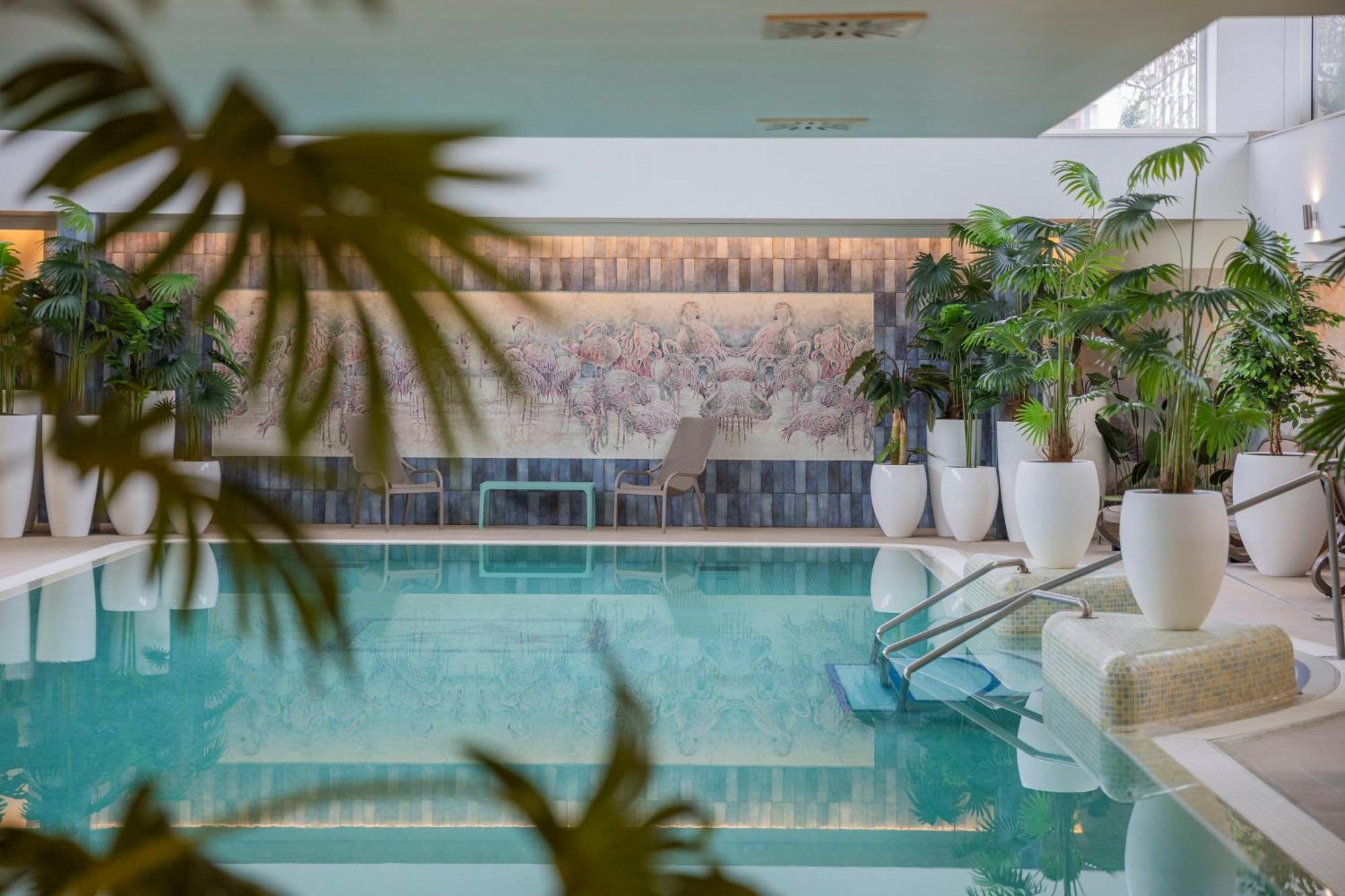 Hotel Atlantis Wellness & Conference Hajdúszoboszló Dış mekan fotoğraf