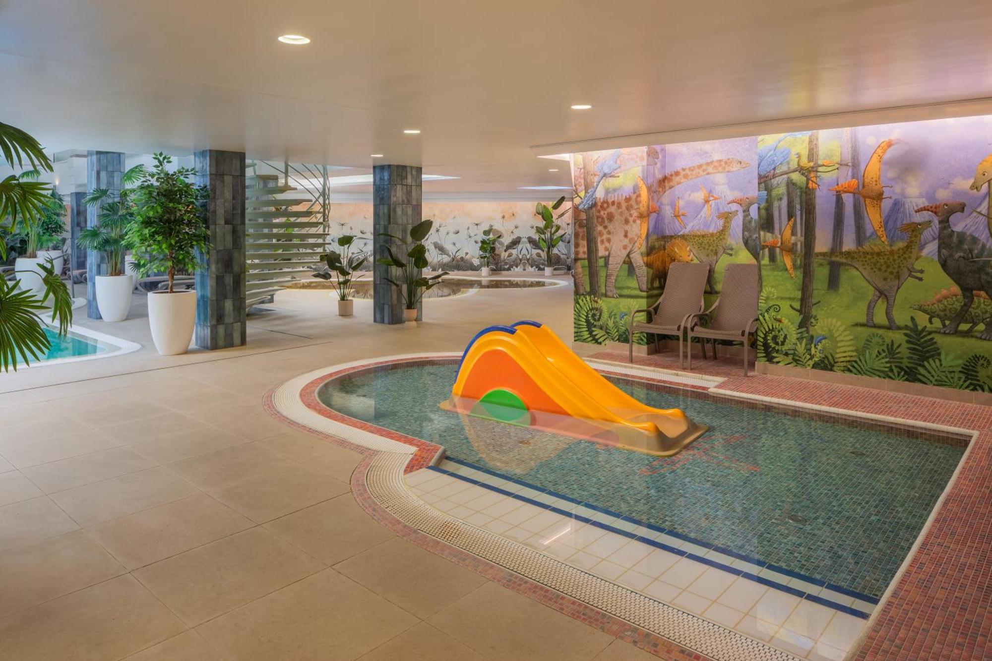 Hotel Atlantis Wellness & Conference Hajdúszoboszló Dış mekan fotoğraf